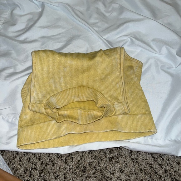 Seamless halter top in teal and yellow - Picture 3 of 10